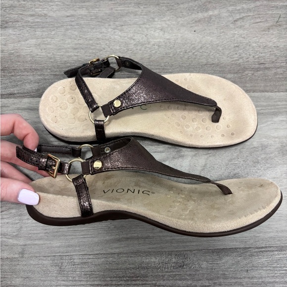 VIONIC Sandals - Picture 2 of 3